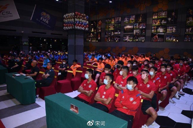 切尔西仍然对埃切维里感兴趣；巴萨方面的立场没有改变，巴萨对他评价很高，不过由于财政预算问题，这笔交易很困难。